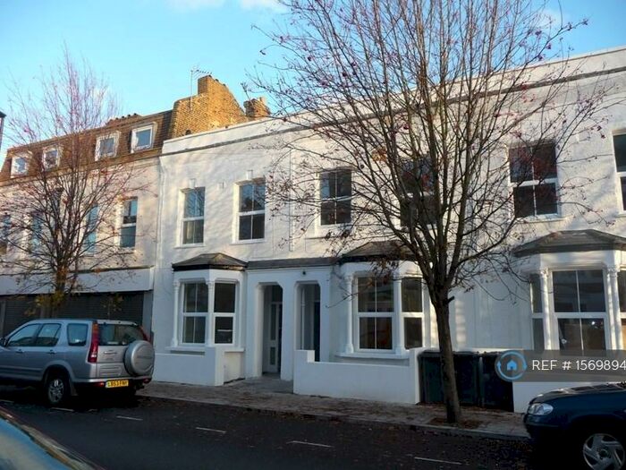 2 Bedroom Flat To Rent In Herne Hill, London, SE24