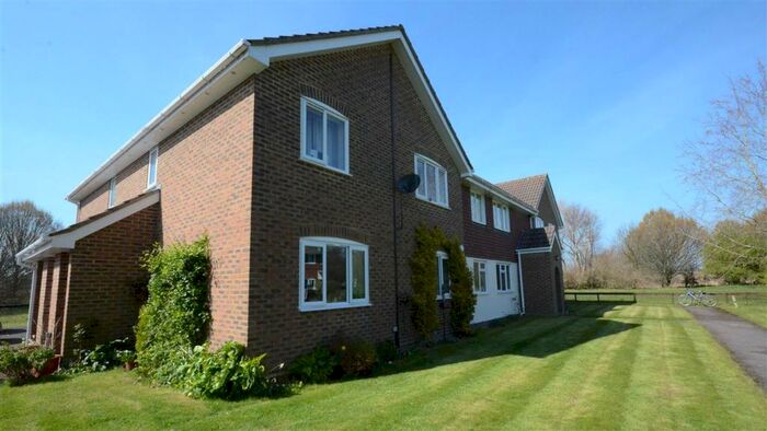 1 Bedroom Apartment To Rent In Swan Way Fleet, GU51