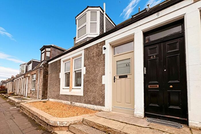 1 Bedroom Flat To Rent In Brucefield Avenue, Dunfermline, KY11