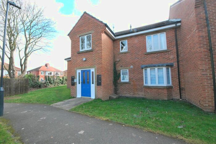 2 Bedroom Flat To Rent In Willow Brook Close, Norton, Malton, YO17