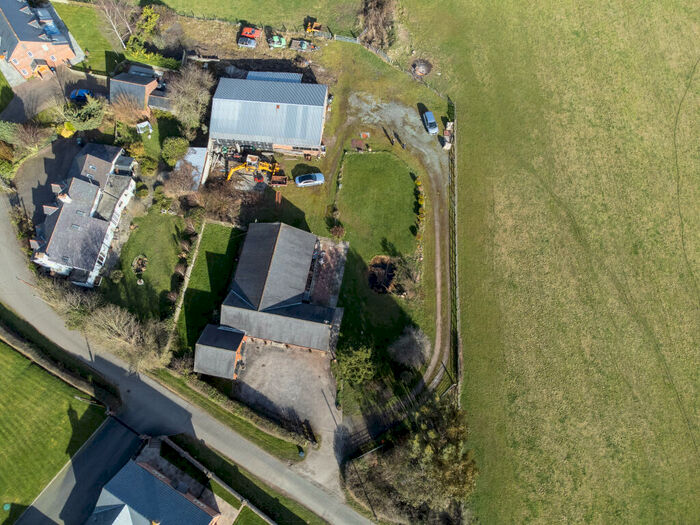 5 Bedroom Bungalow For Sale In Bowling Bank, Wrexham, LL13