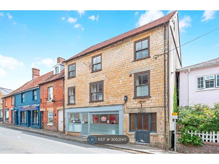 2 Bedroom Flat To Rent In Bridge St, Sturminster Newton, DT10