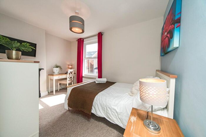 1 Bedroom End Of Terrace House To Rent In Dorothy Street, Reading, RG1