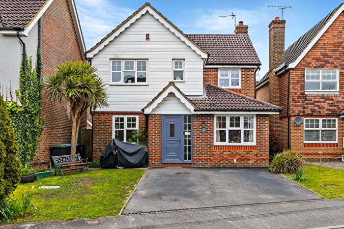 6 Bedroom Detached House For Sale In The Oaks, Burgess Hill, RH15