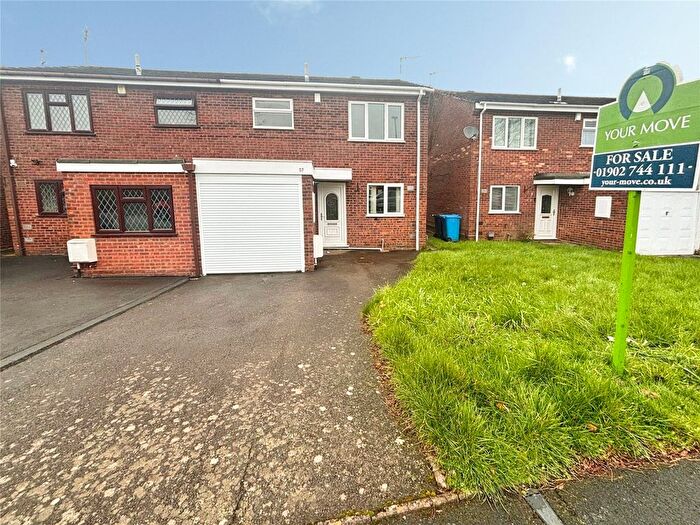 3 Bedroom Semi Detached House For Sale In Manston Drive, Perton Wolverhampton, Staffordshire, WV6
