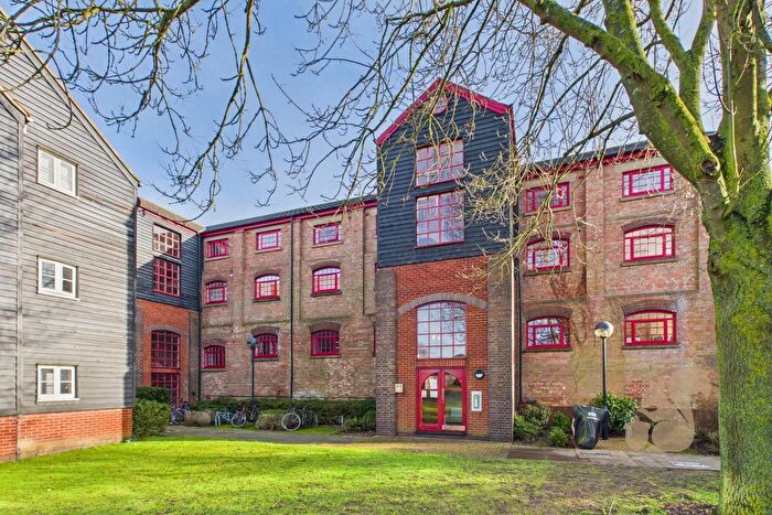 1 Bedroom Flat For Sale In Coggeshall Road, Kelvedon, CO5