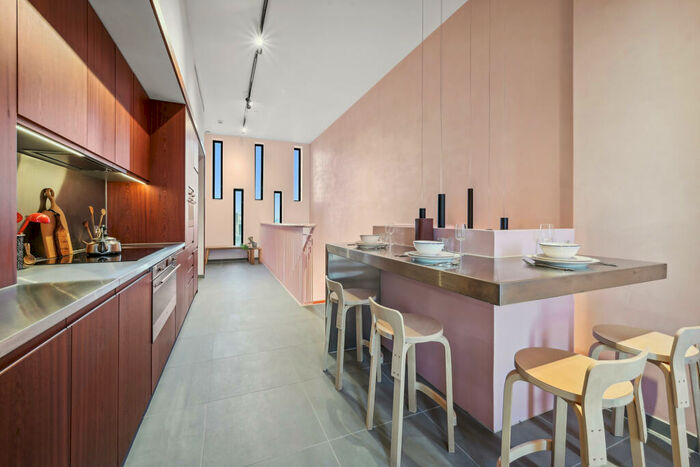 3 Bedroom Flat To Rent In Balfron Tower, St Leonards Road, London, E14