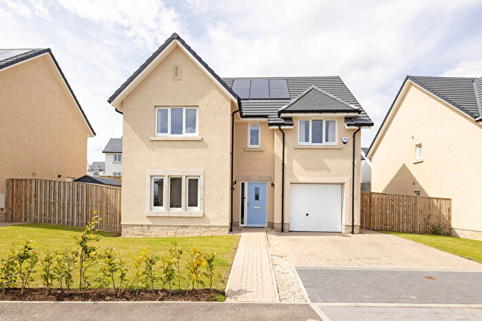 5 Bedroom Detached House For Sale In Granite Walk, Penicuik, Midlothian, EH26