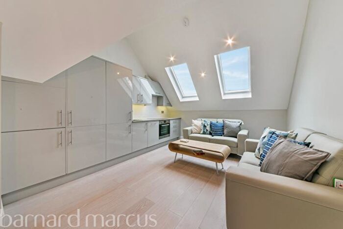 1 Bedroom Flat To Rent In White Hart Lane, London, SW13