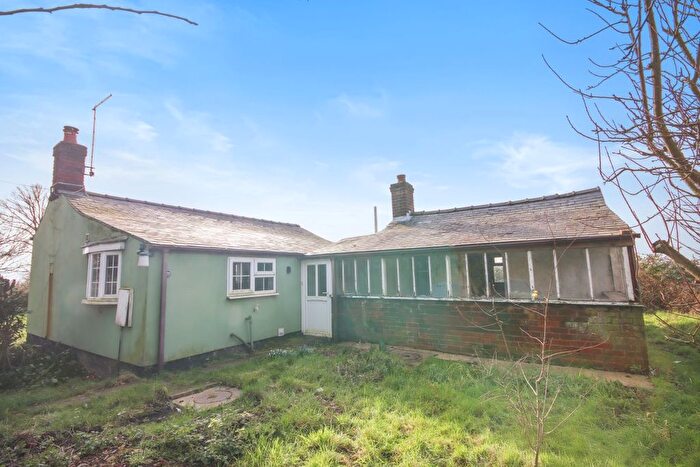 2 Bedroom Detached House For Sale In Foxes Hollow West End Road, Boston, Lincolnshire, PE22