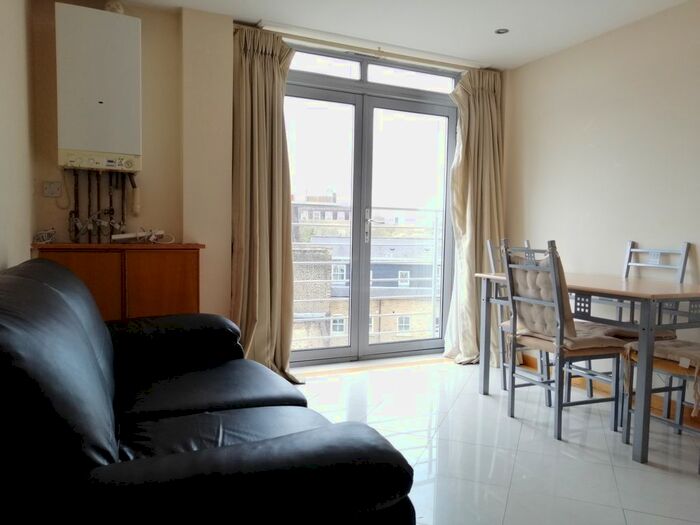 2 Bedroom Flat To Rent In Wilshaw Street, London, SE14