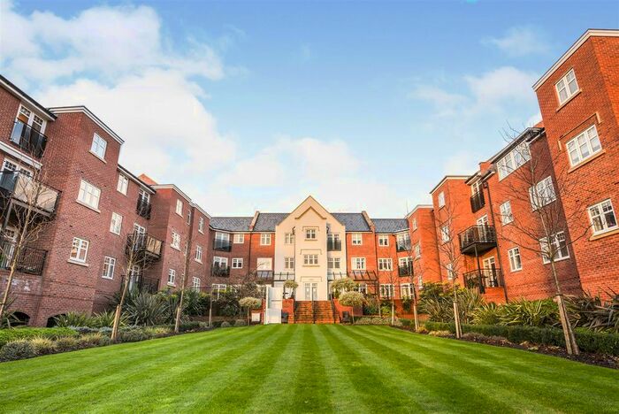 1 Bedroom Flat For Sale In Stiperstones Court, Abbey Foregate, Shrewsbury, SY2