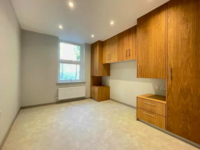 1 Bedroom Semi-Detached House To Rent In Godstone Road, Kenley, CR8