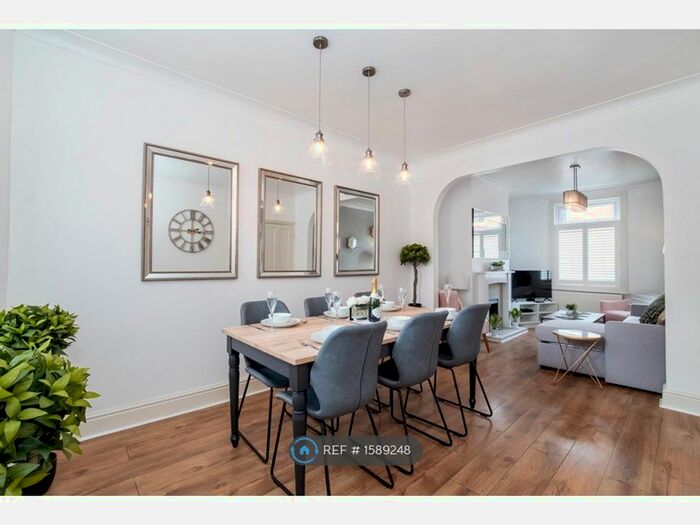 2 Bedroom Terraced House To Rent In Amberley Street, York, YO26