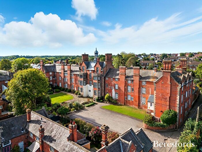 2 Bedroom Flat For Sale In Buckingham Court, The Close, CM6