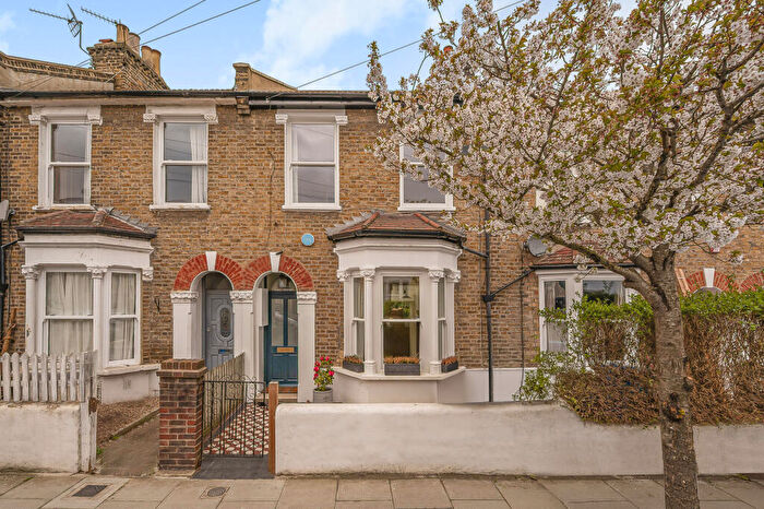 4 Bedroom Terraced House For Sale In Landells Road, London, SE22