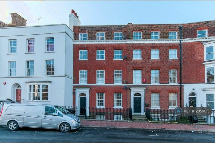 2 Bedroom Flat To Rent In Hawley Square, Margate, CT9