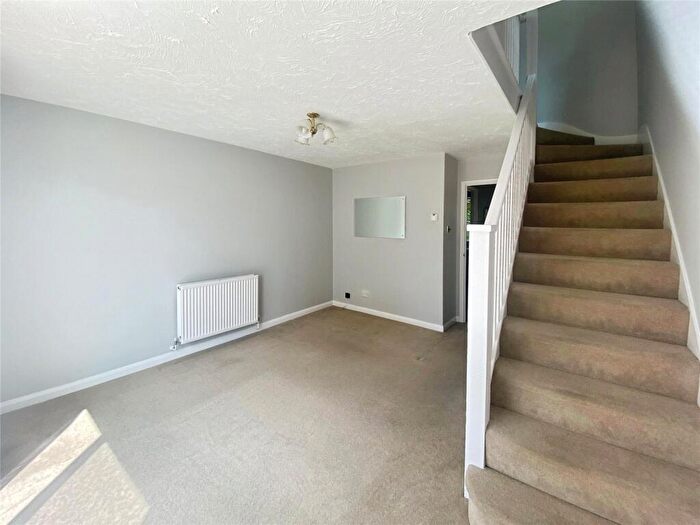 2 Bedroom House To Rent In Knockholt Close, Sutton, Surrey, SM2