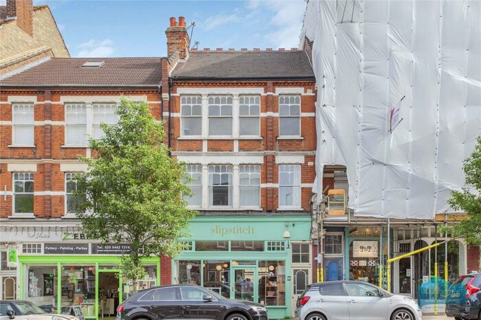 3 Bedroom Apartment To Rent In Alexandra Park Road, London, N10