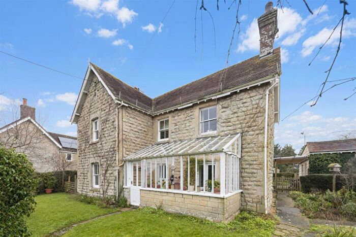 4 Bedroom Detached House For Sale In Pleck, Marnhull, Sturminster Newton, DT10