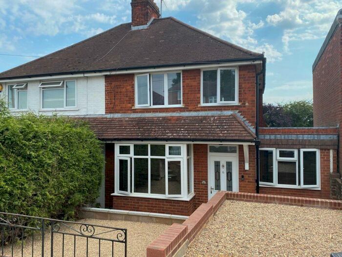 3 Bedroom Semi-Detached House To Rent In Grasmere Avenue, Tilehurst, RG30