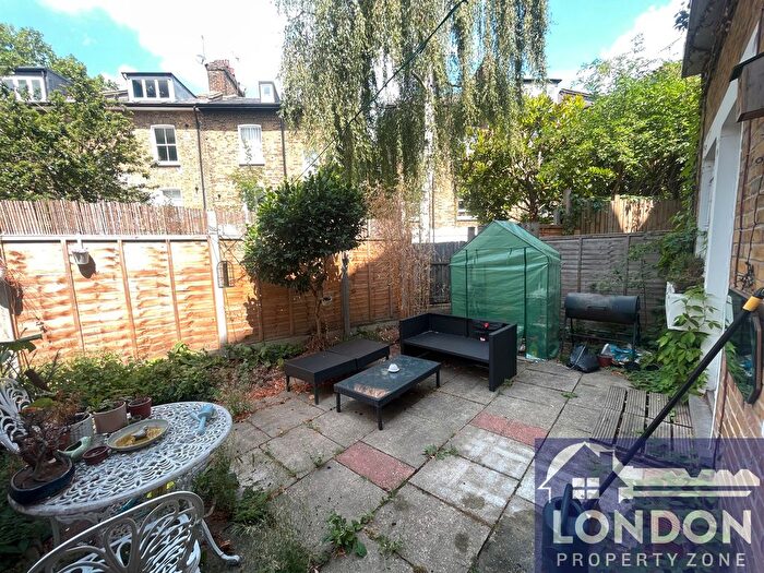 1 Bedroom Flat To Rent In Hullbridge Mews, London, N1