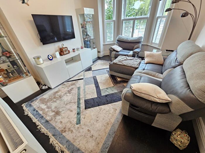 3 Bedroom Terraced House For Sale In Northenden Road, Sale, M33