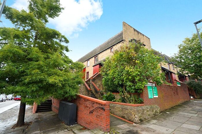 1 Bedroom Flat For Sale In Linden Walk, London, N19