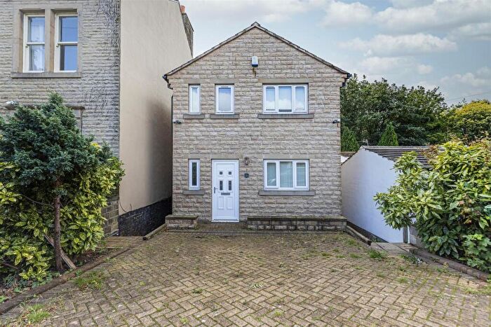 3 Bedroom Detached House For Sale In Dudley Road, Marsh, Huddersfield, HD1