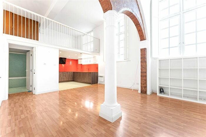 1 Bedroom Apartment To Rent In Durward Street, Whitechapel, London, E1