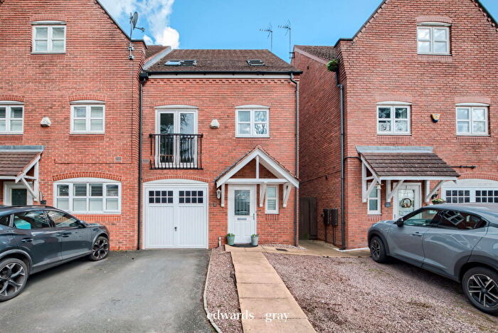 4 Bedroom End Of Terrace House For Sale In Howarth Court, Vicarage Lane, Water Orton, B46