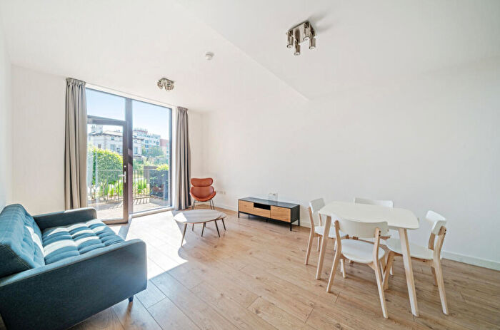 2 Bedroom Apartment To Rent In Leyton Road, London, E15