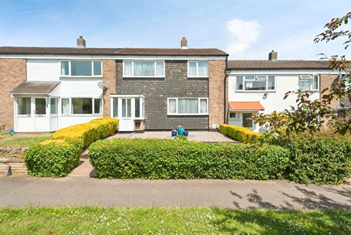 3 Bedroom Terraced House For Sale In Archer Road, Stevenage, SG1