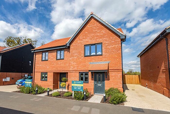 2 Bedroom End Of Terrace House For Sale In Norwich Road Attleborough, NR17