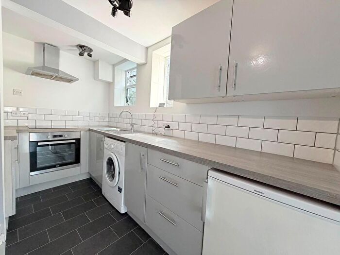 Studio To Rent In Southover Street, Brighton, BN2