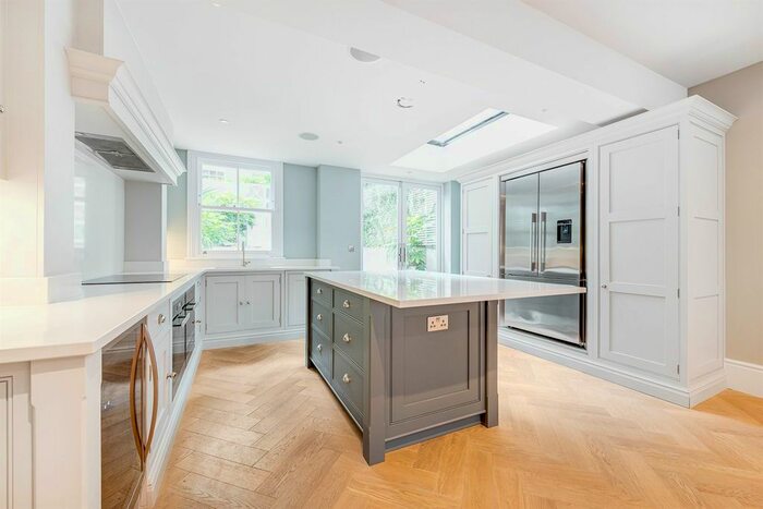 4 Bedroom Property To Rent In Ifield Road, London, SW10
