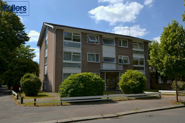2 Bedroom Flat To Rent In Wellington Road, Enfield, EN1