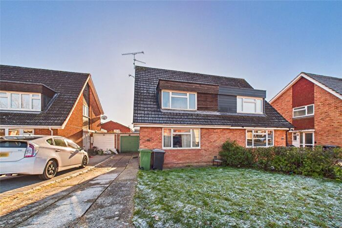 3 Bedroom Semi Detached House For Sale In Sutherland Grove, Calcot, Reading, Berkshire, RG31