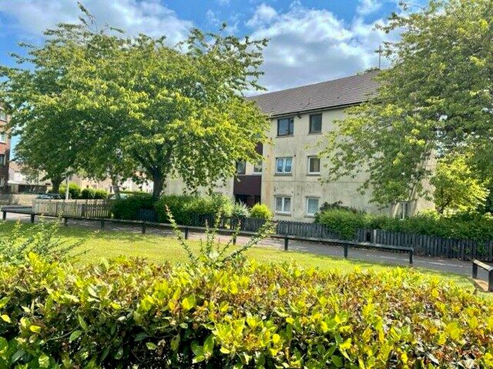2 Bedroom Flat To Rent In Church Street, Glenrothes, KY7