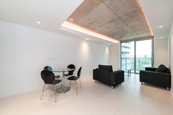 1 Bedroom Flat To Rent In Tidal Basin Road, Hoola, Royal Docks, London, E16