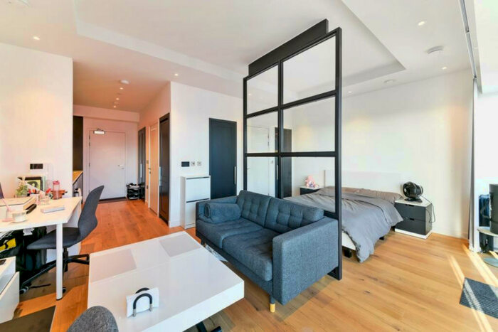 Studio To Rent In Globe House, London City Island, E14
