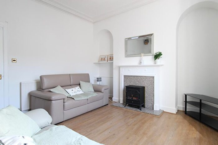 1 Bedroom Flat To Rent In South Mount Street, First Floor Right, AB25