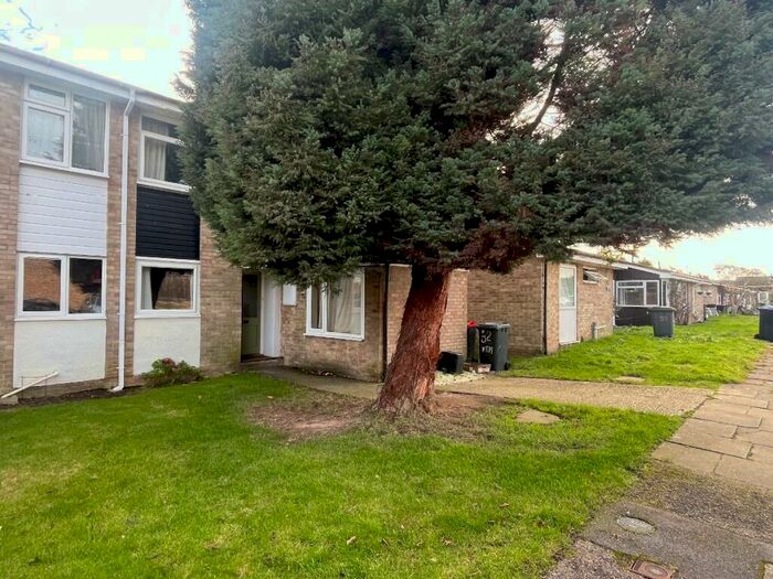 6 Bedroom Terraced House To Rent In Bed Student Home - Kemsing Gardens, CT2