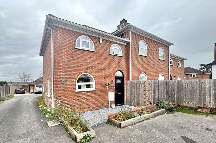 2 Bedroom Semi Detached House For Sale In Church Lane East, Aldershot, GU11