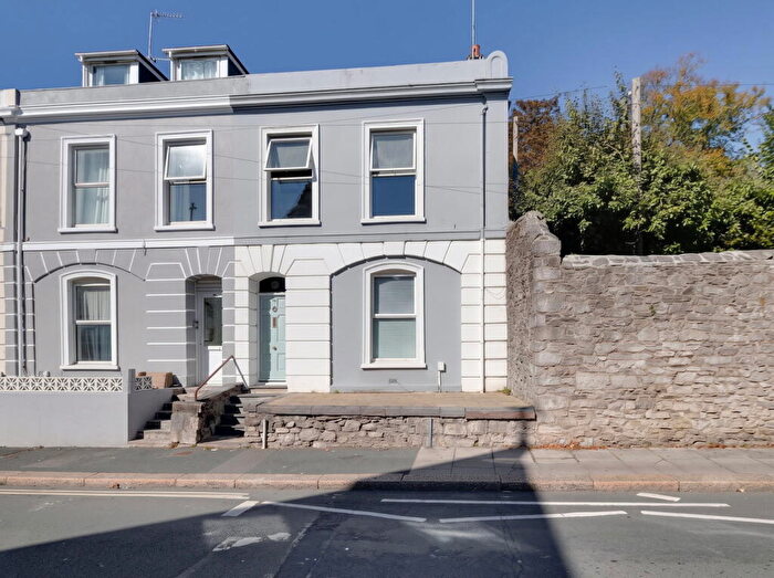 5 Bedroom End Of Terrace House For Sale In Beaumont Road, Plymouth, PL4