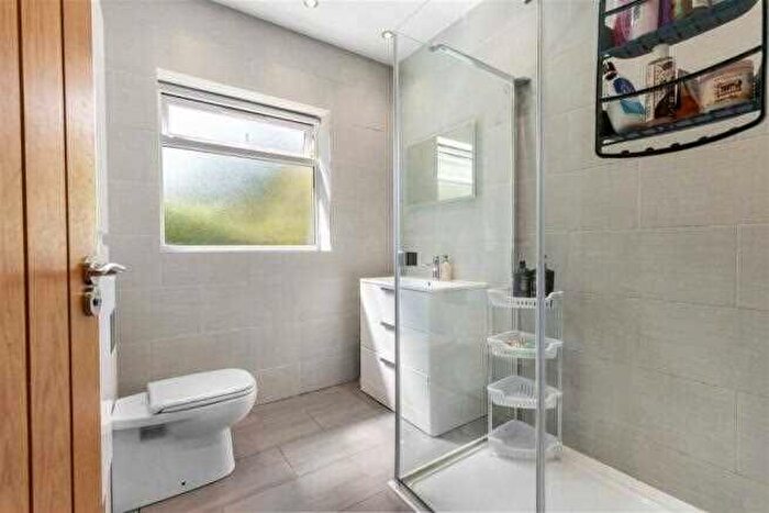 5 Bedroom Detached House To Rent In Yewhurst Road, Solihull, B91