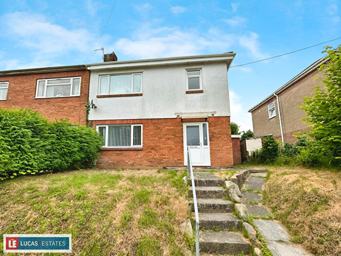 3 Bedroom Semi-Detached House For Sale In Coronation Road, Blackwood, NP12