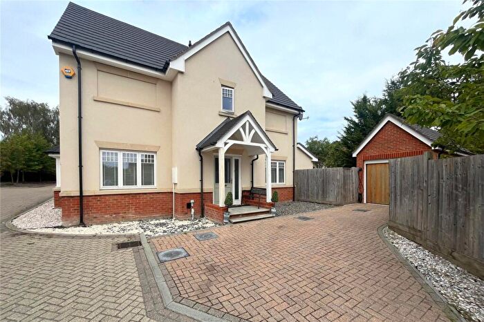 5 Bedroom Detached House For Sale In Cherry Place, Farnham, Surrey, GU9