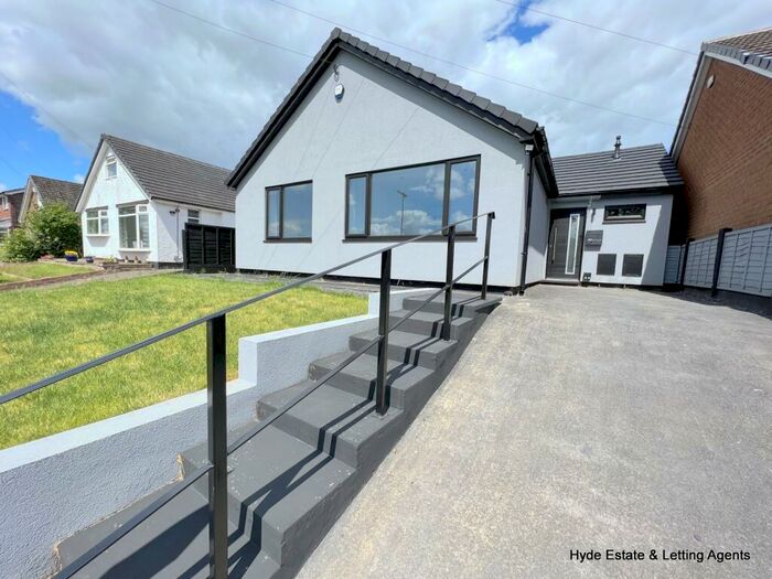 3 Bedroom Detached House To Rent In Philips Park Road West, Whitefield, Manchester, M45