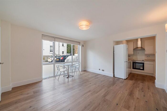 1 Bedroom End Terrace House To Rent In Milborne Street, Hackney, E9